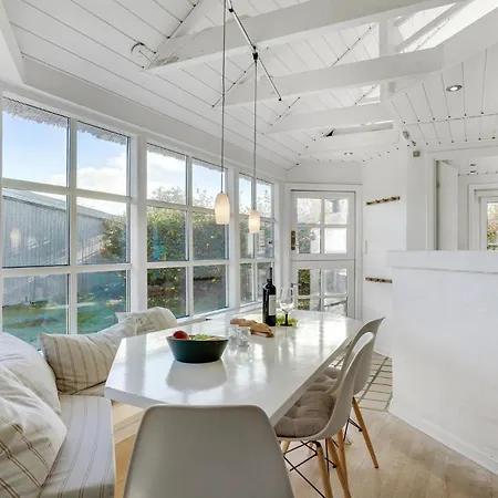 Awesome In Haderslev With House Sea View בית נופש Hejlsminde
